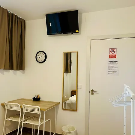 Rooms Chima Madrid Exterior photo