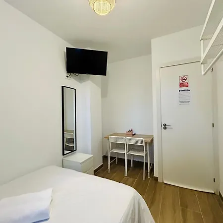Rooms Chima Madrid Exterior photo