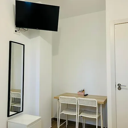 Rooms Chima Madrid Exterior photo