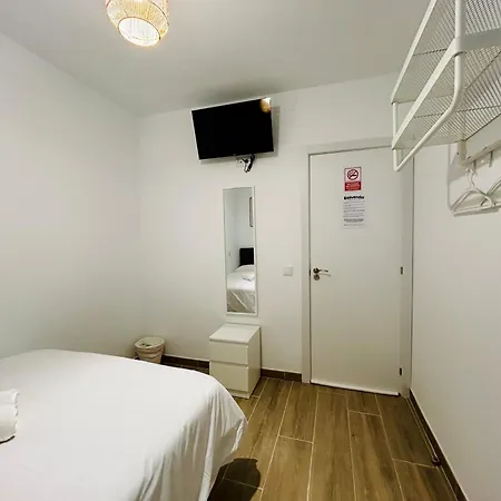 Rooms Chima Madrid Exterior photo