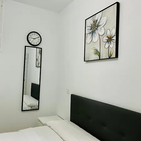 Rooms Chima Madrid Exterior photo