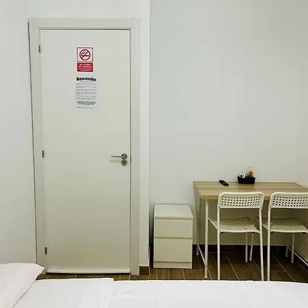 Rooms Chima Madrid Exterior photo