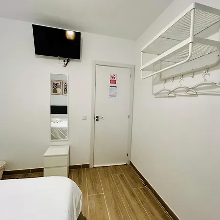 Rooms Chima Madrid Exterior photo